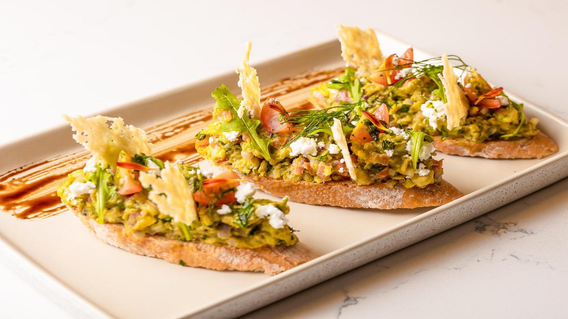 Novotel Mumbai International Airport المظهر الخارجي الصورة Avocado toast