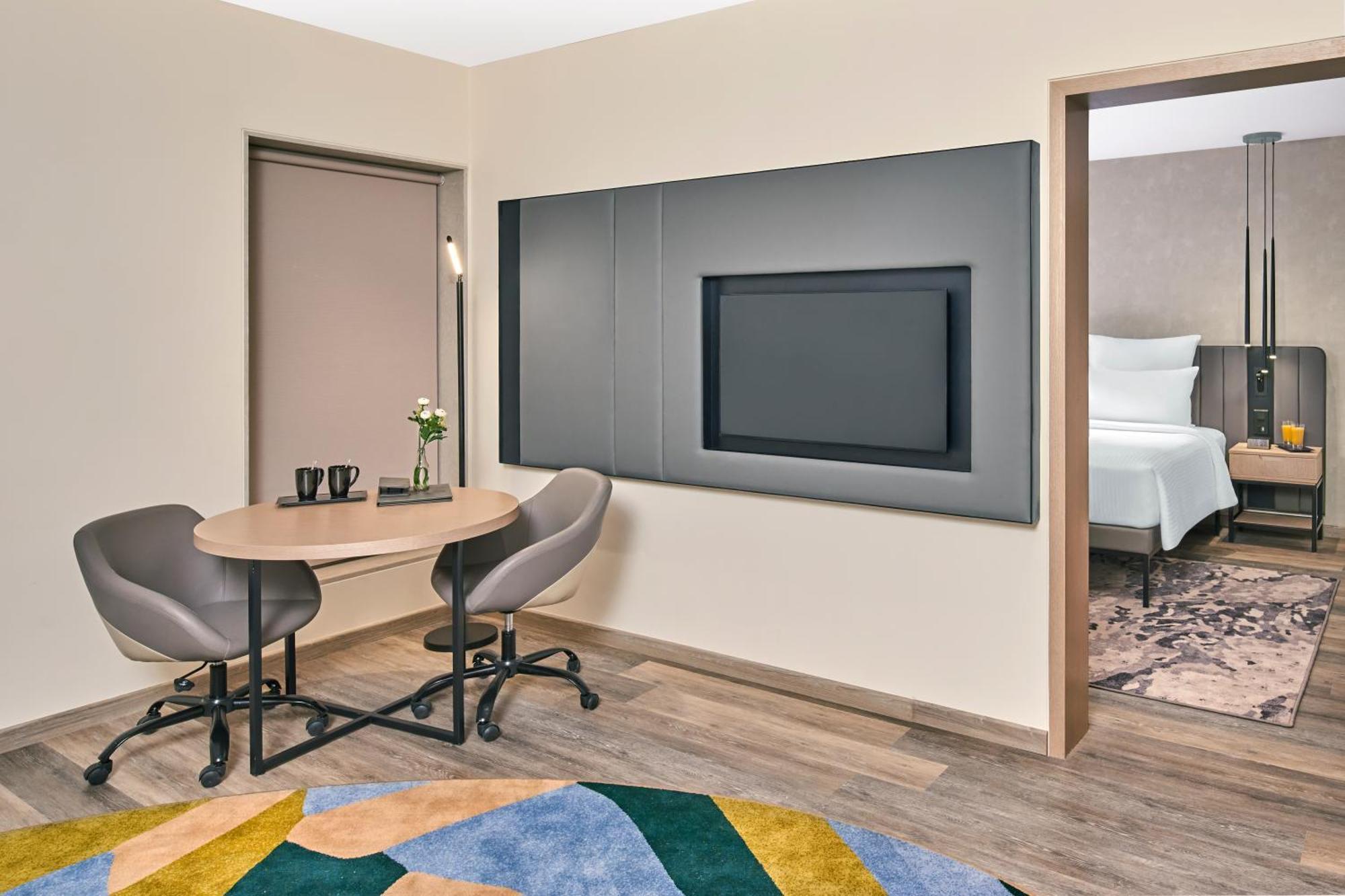 Novotel Mumbai International Airport المظهر الخارجي الصورة A room at the hotel